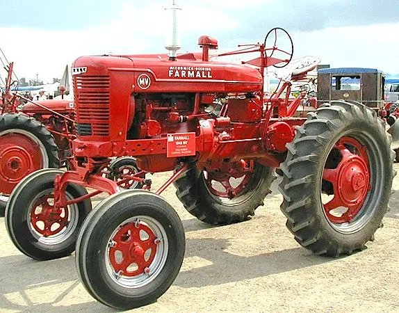 Case Ih M & Mv Tractor Official Operator's Manual 1
