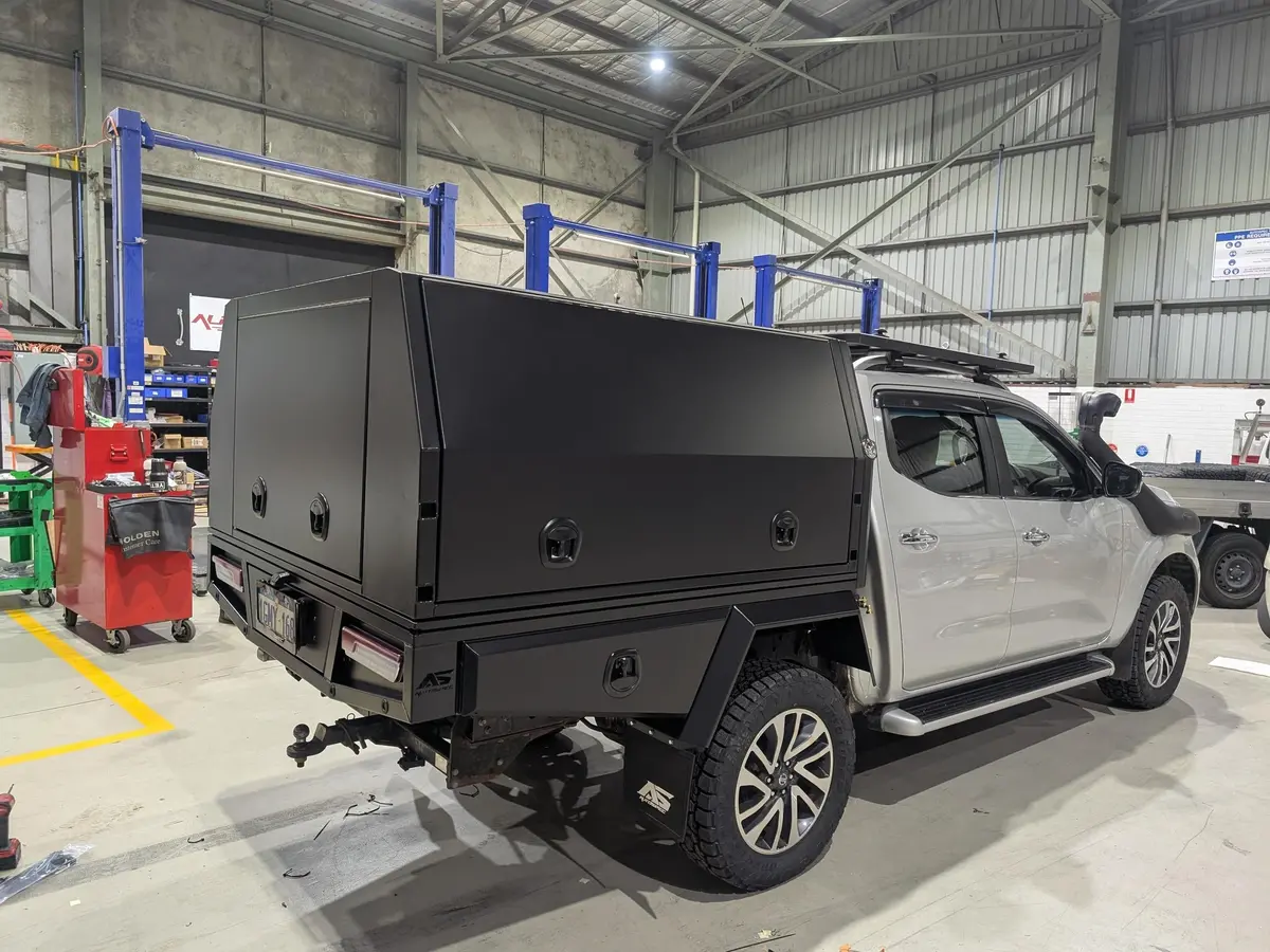 2000Mm Aluminium 3 Door Canopy - Matte Black 1