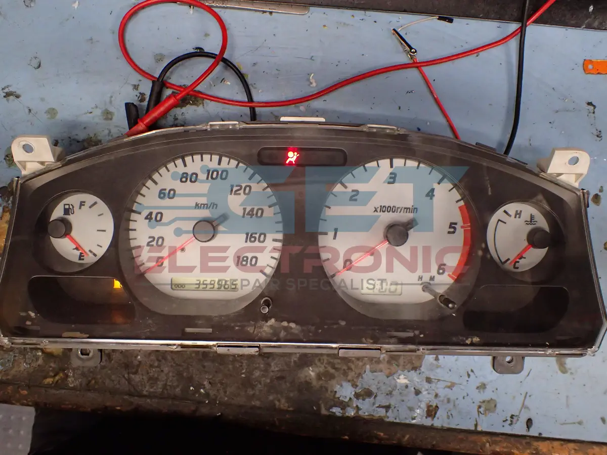 Nissan Navara Instrument Cluster - Srs Light Repair Service 1