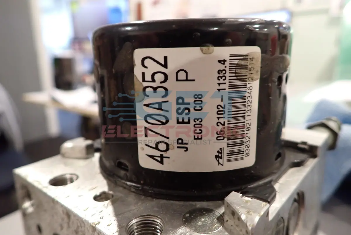 Ate Abs 06.2109-5223.3 - Internal Error Or Pump Motor Control Issue 2
