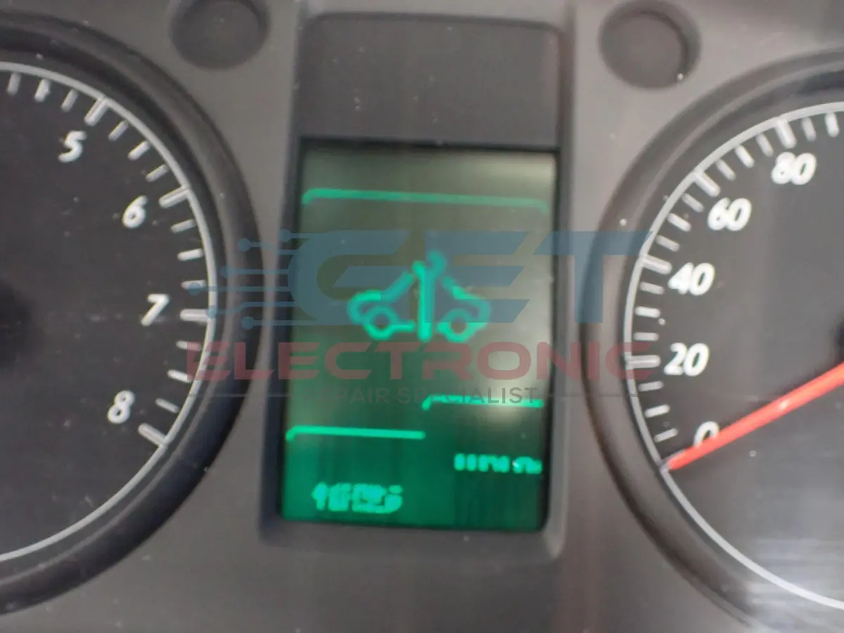Ve Holden Cluster Lcd - Weird Image Glitch 1