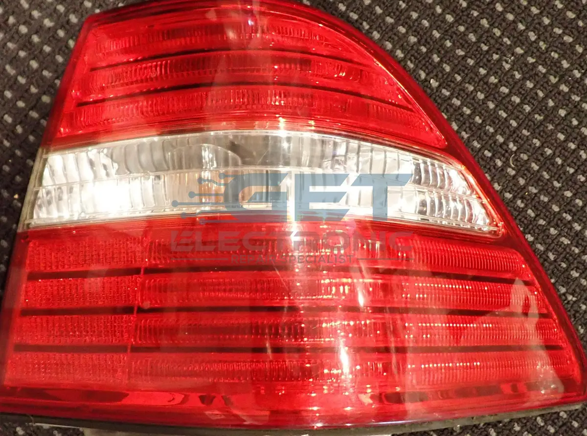 2005 Lexus Ls430 Tail Light 1