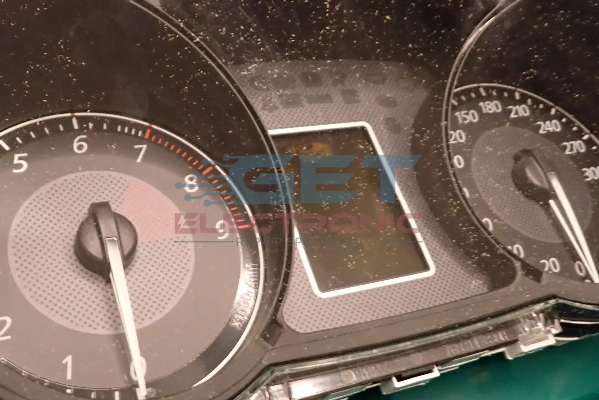 Lancer 2008 Instrument Cluster   Lcd Marks - Damaged Display 1