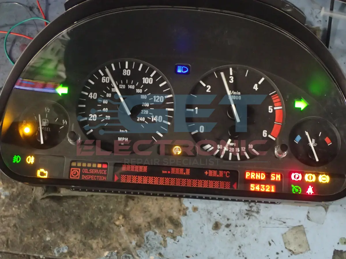 Bmw E39 Instrument Cluster Repair -0 Dead Lcd Pixles, Faulty Gauges. 1