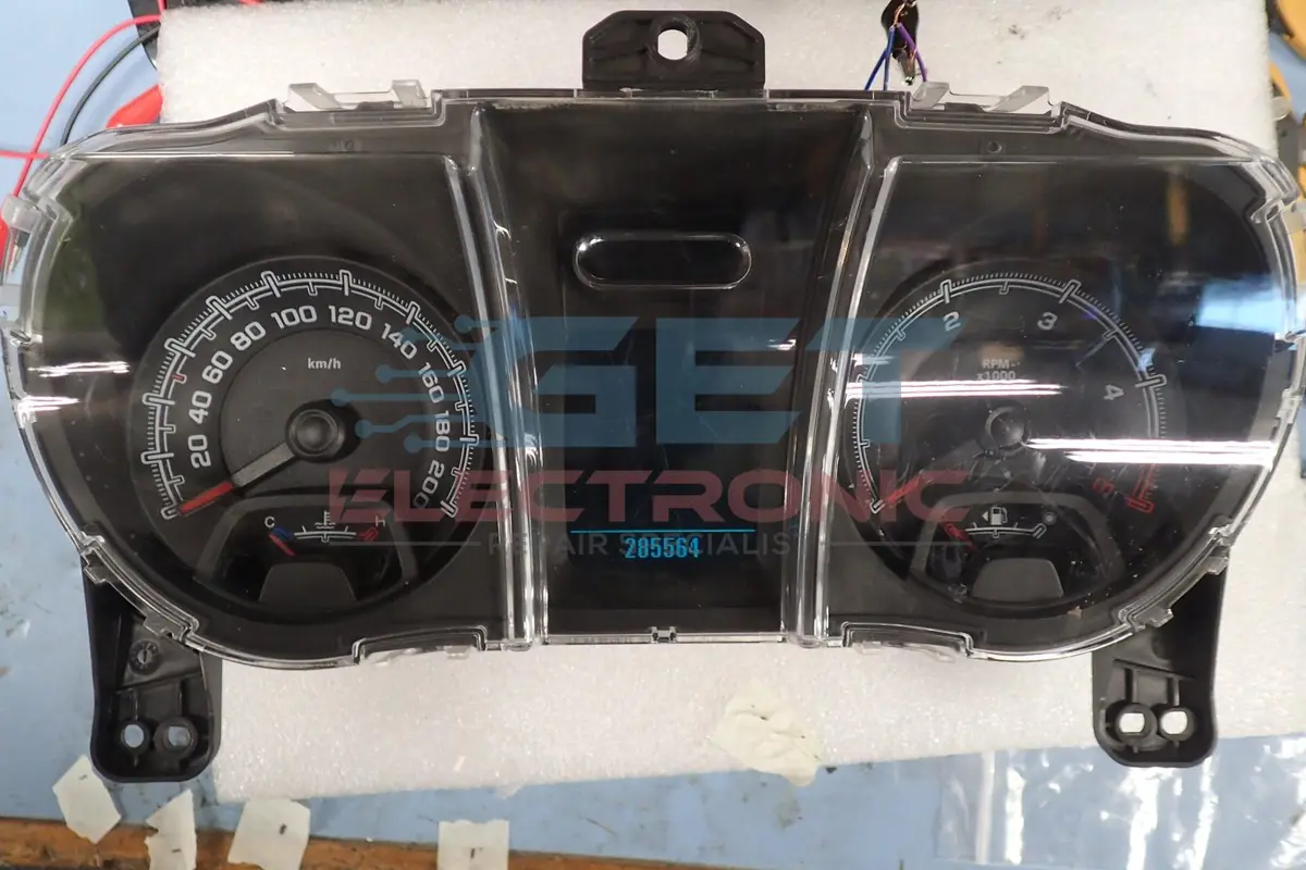 Holden Colorado Instrument Cluster Repair - Gauge Failure - And Other Common Faults. 1