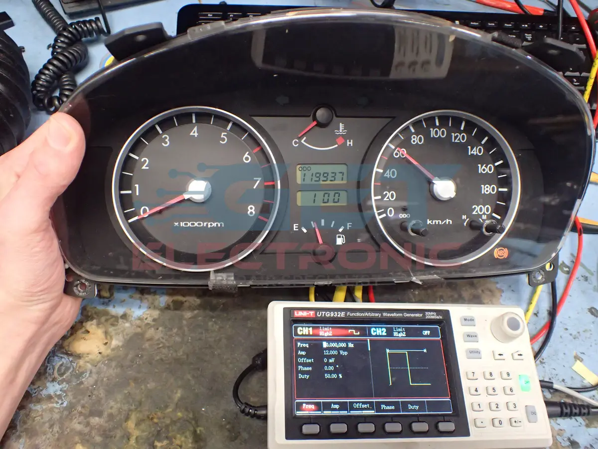 I30 Instrument Cluster No Speedometer 1
