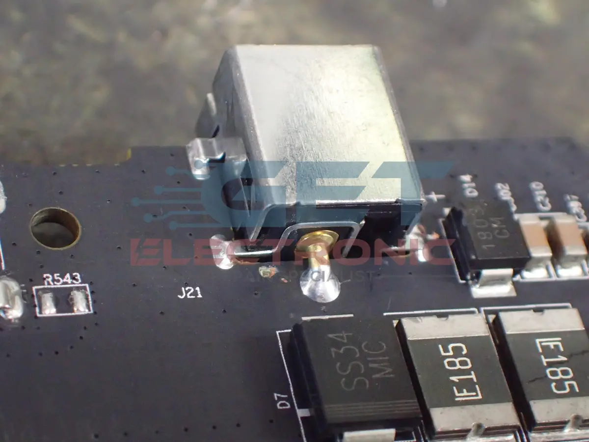 Scan Tool Power Connector Replacement 1