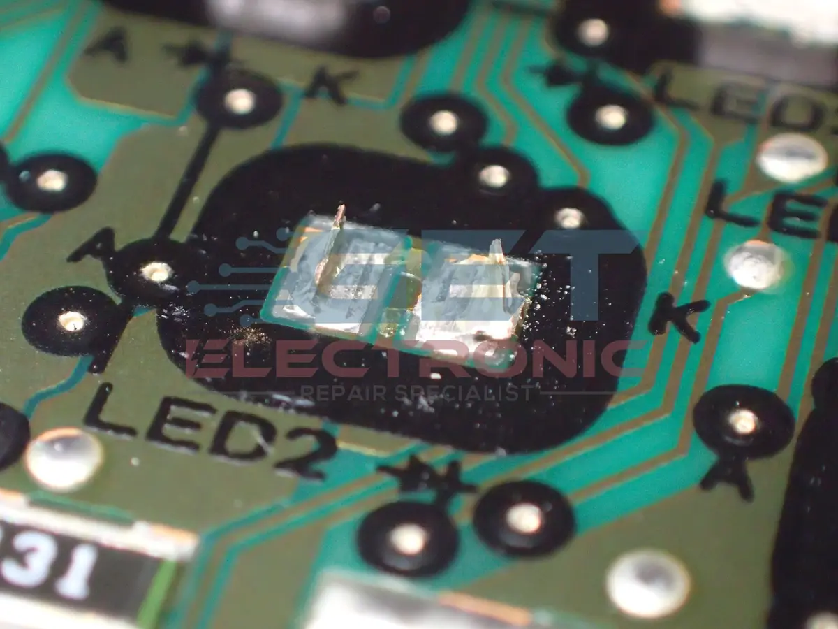 Vandalism Repair - Missing Leds Or Warning Lights 1