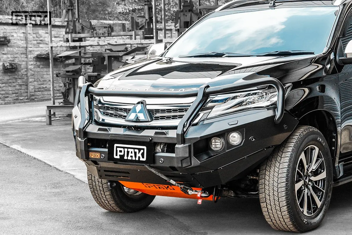 Piak 3-Loop Elite Bull Bar - Mitsubishi Pajero Sport Qe 2016-2019 1