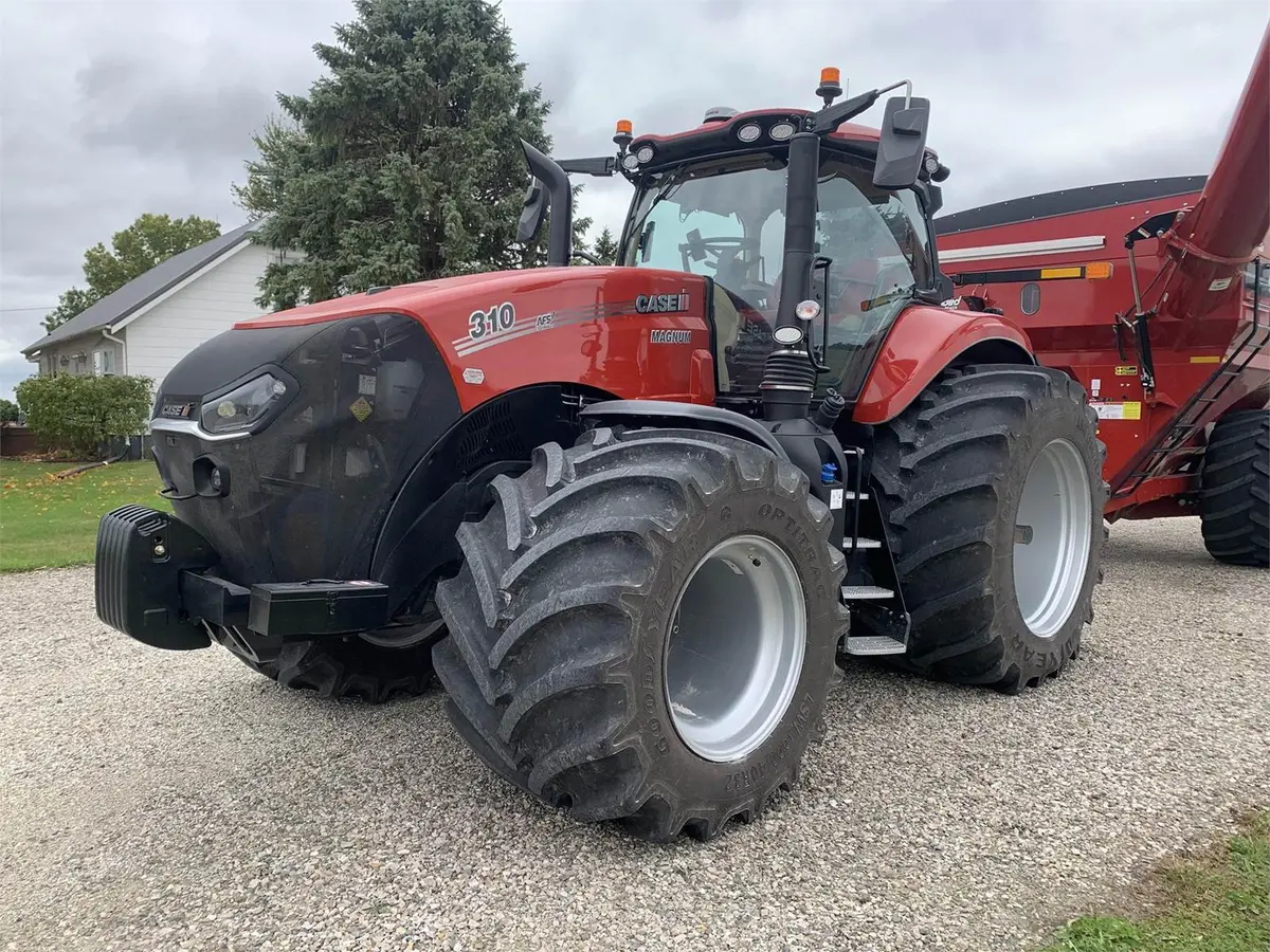 Case Ih Magnum 310 Rowtrac Magnum 340 Rowtrac Magnum 380 Rowtrac Tractor Official Operator's Manual 1