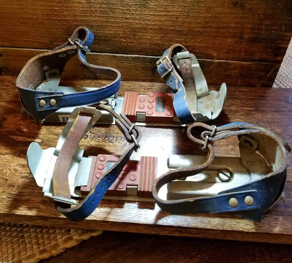 Vintage Sturmer Snow Skates 1