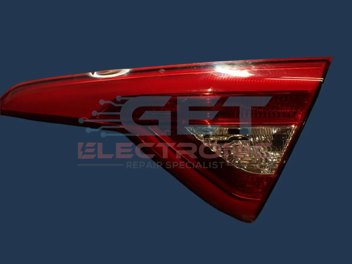 Hyundai Tail Light Repair 1