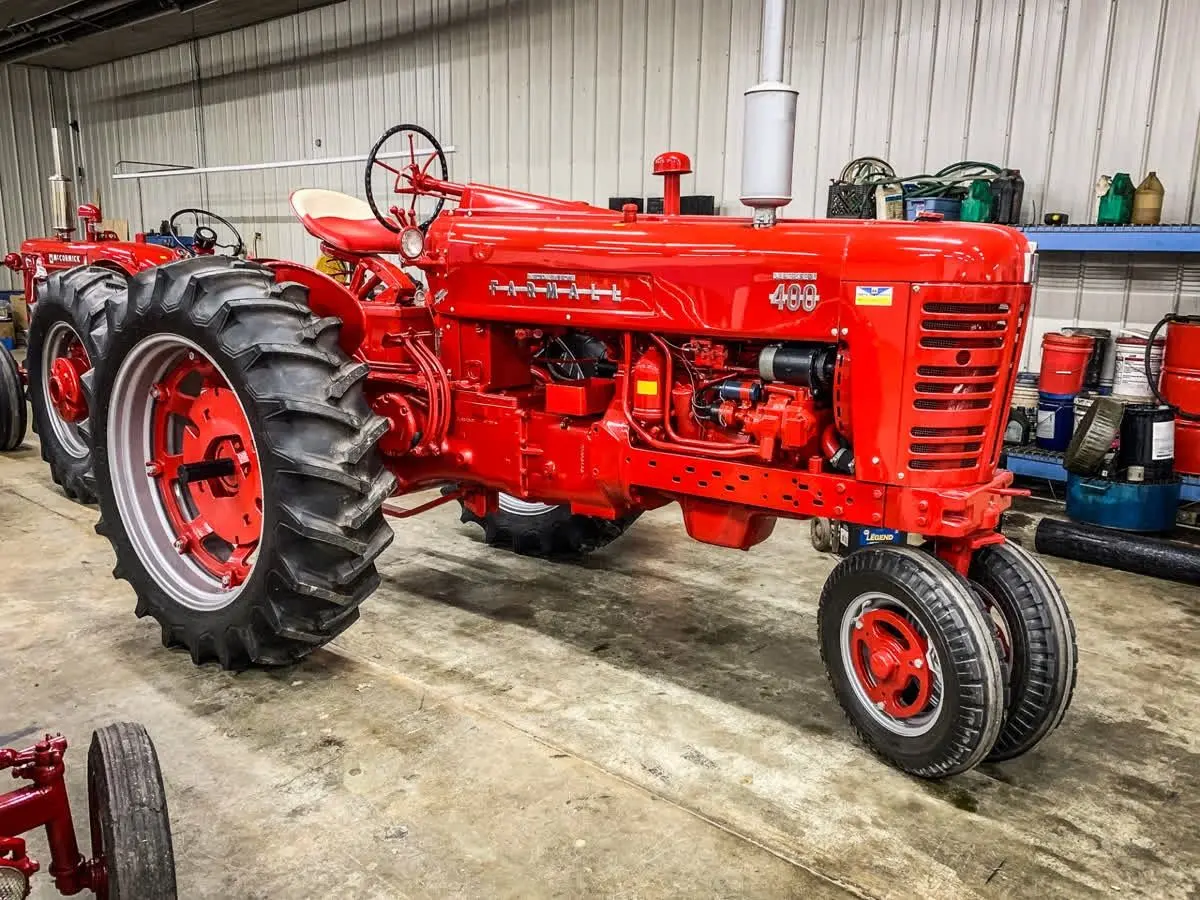 Case Ih Farmall 400 Diesel Tractor Official Operator's Manual 1