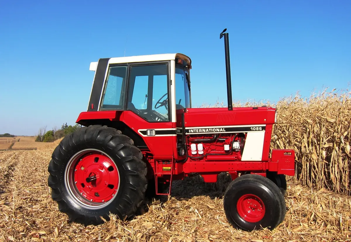 Case Ih 786 886 986 1086 Tractors Official Operator's Manual 1
