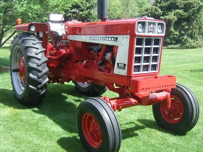 Case Ih 666 Tractor Official Operator's Manual 1