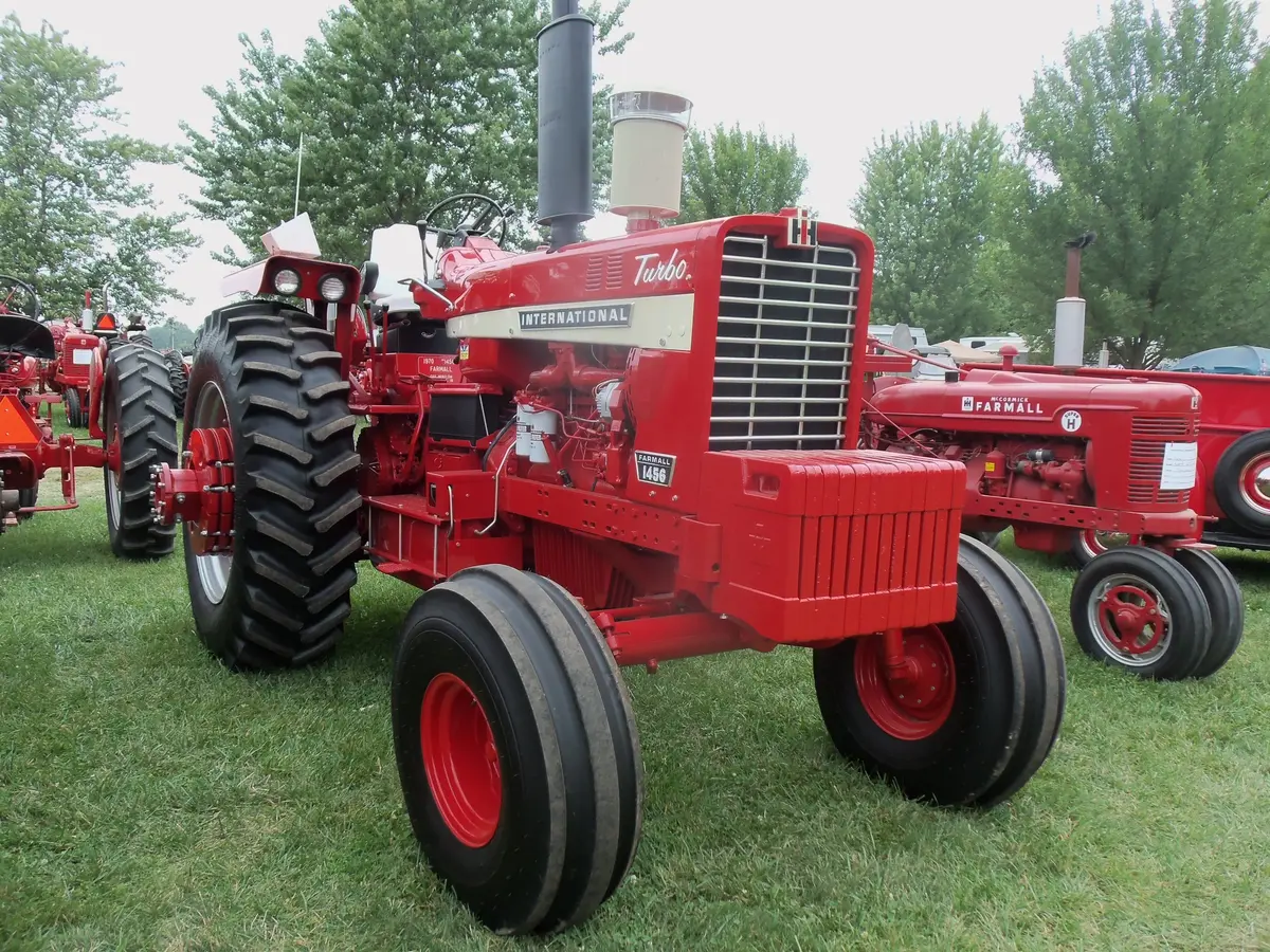 Case Ih 1456 Turbo Diesel Tractor Official Operator's Manual 1