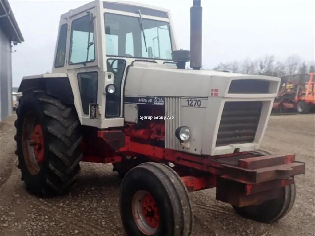 Case Ih 1270 Tractor Official Operator's Manual 1
