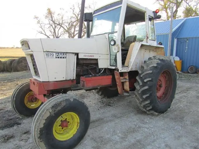 Case Ih 1070 Tractor Official Operator's Manual 1