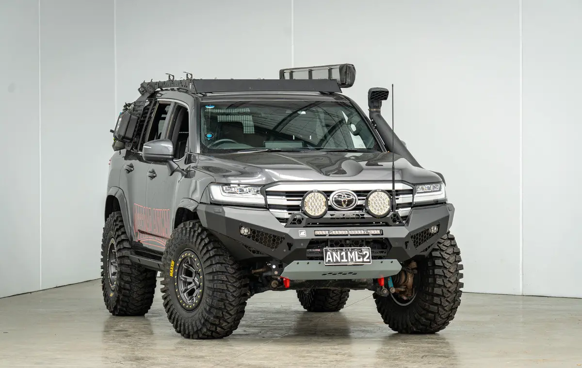 Offroad Animal Predator Bull Bar Land Cruiser Fja300 2021 On Gr Sport Or Sahara Zx / Rally Hoop To Suit Lc300 Predator Bar To Suit Offroad Animal Arse Kicker 9 Inch Lights 1
