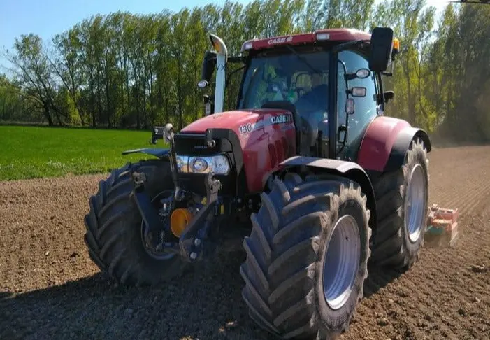 Case Ih Maxxum 110 Cvx Maxxum 120 Cvx Maxxum 130 Cvx Tractor Official Operator's Manual 1