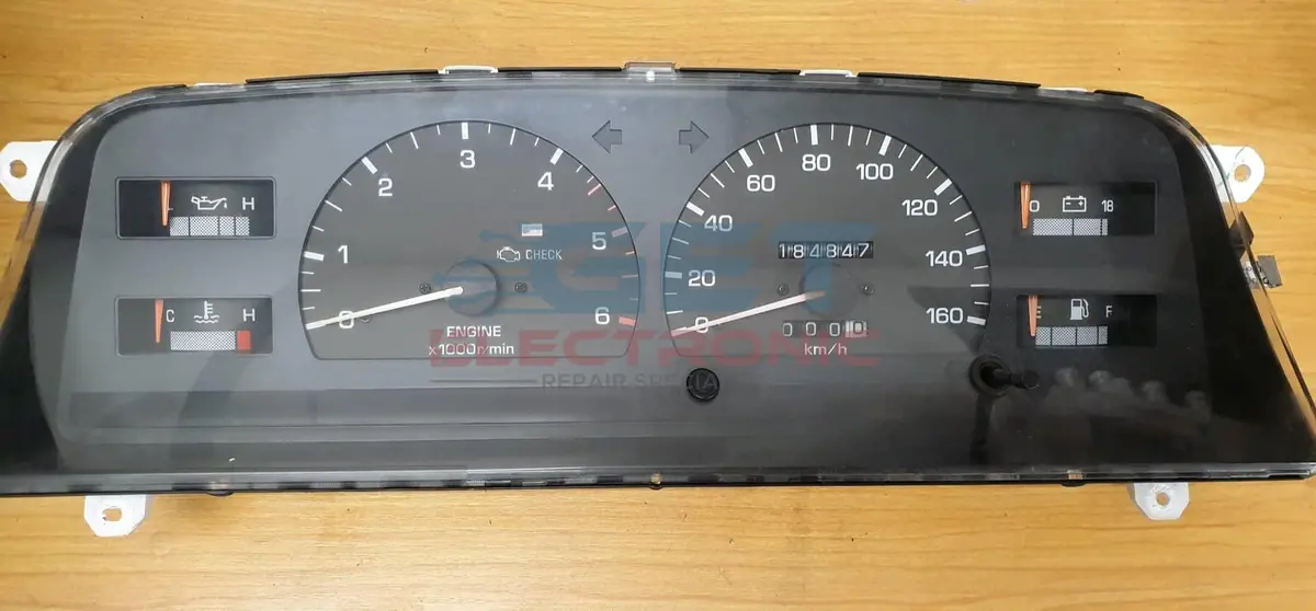 Toyota Hilux / 4Runner Instrument Cluster Repair (1984–1995) 1