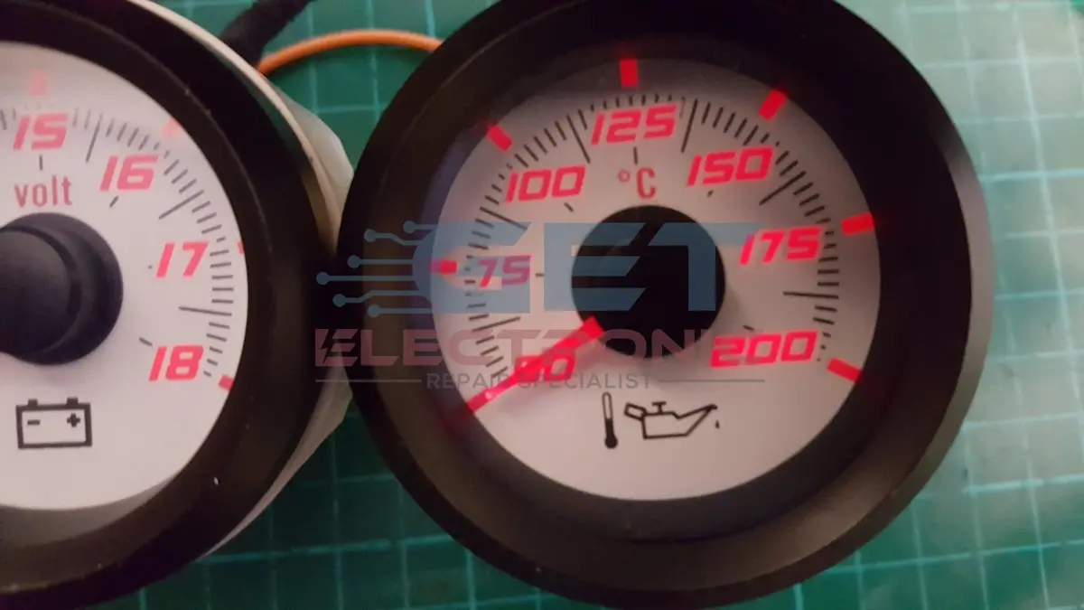 Holden Hsv Centre Gauge Cluster Repair – No Backlight Illumination 1