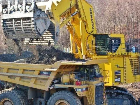 Komatsu Pc4000-6 Diesel Hydraulic Excavator Official Workshop Service Repair Manual 1