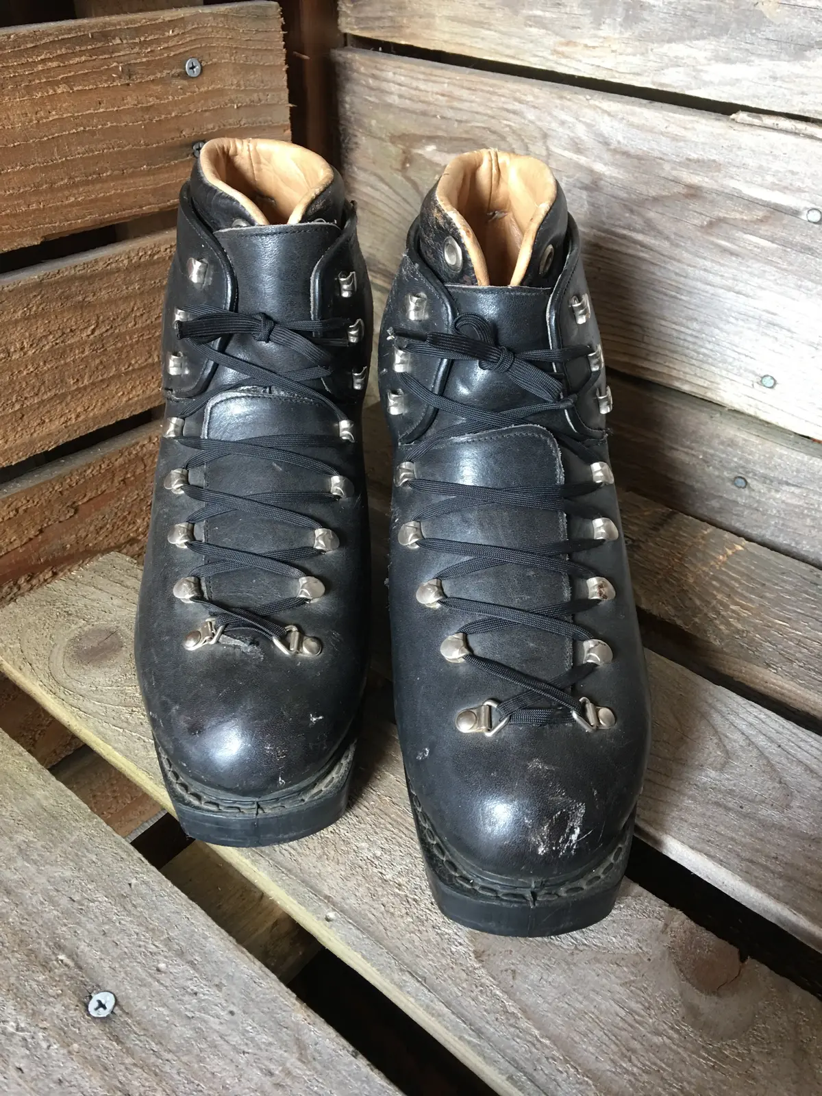 Vintage Mountaineering Boots By Le Chamois 1
