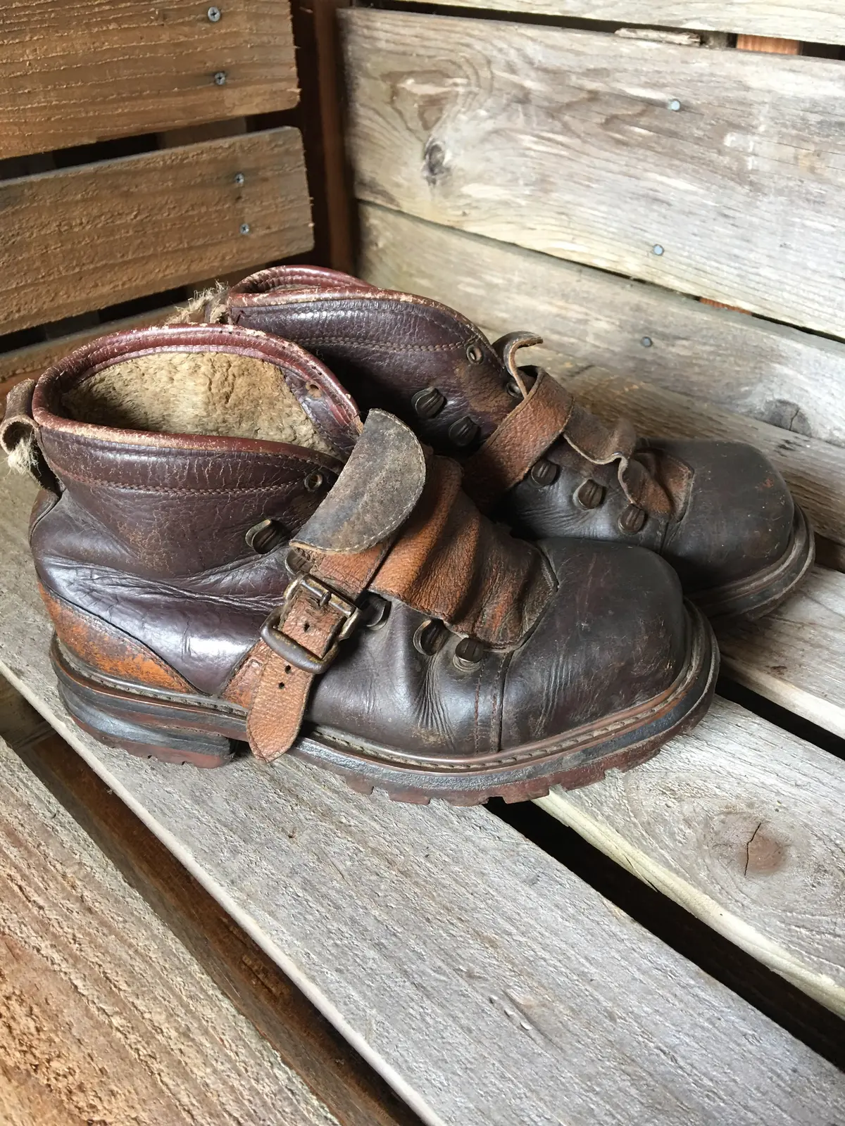 Square Toe, 3-Tone Vintage Leather Ski Boots 1