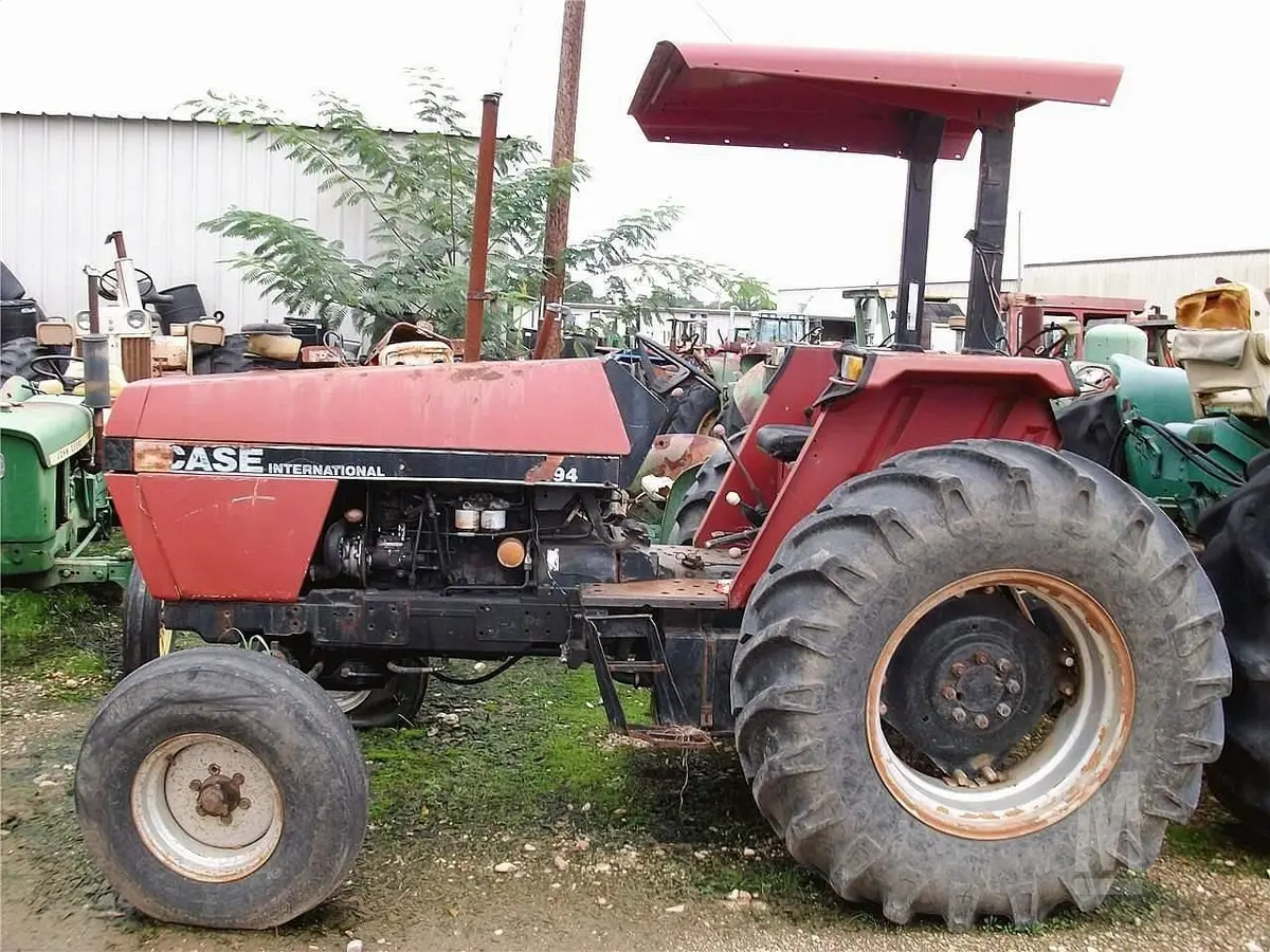 Case Ih 1494 Tractor Official Operator's Manual 1