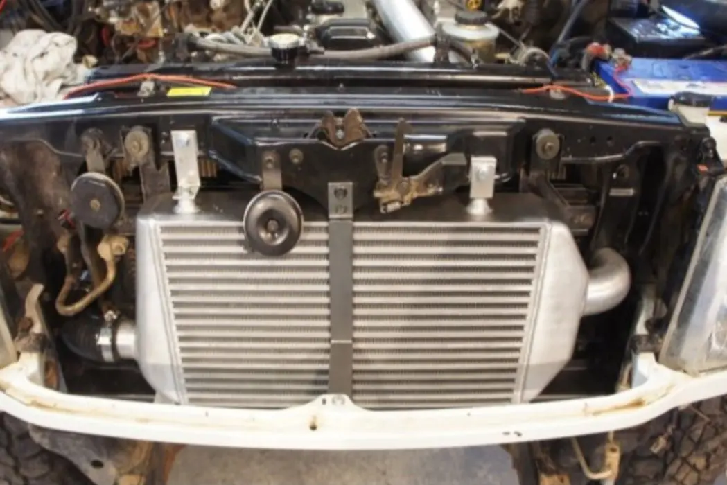 High Performance Diesel Toyota Landcruiser 105 Series Intercooler 1Hz Series 2 (Front Mount) 3