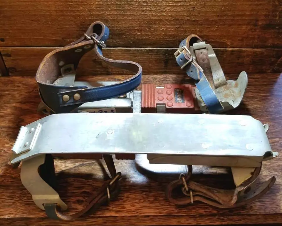 Vintage Sturmer Snow Skates 2