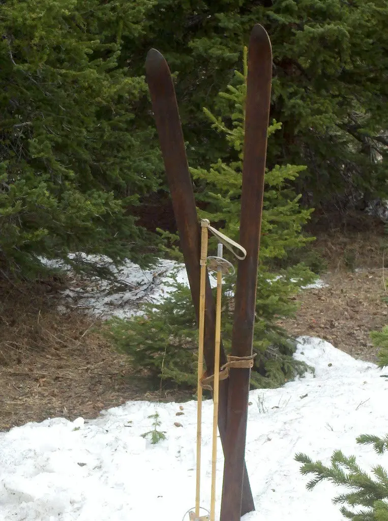 Vintage Lund Downhill Skis With Poles 2