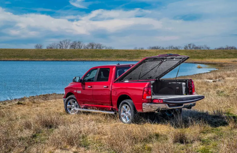 Undercover Elite Lx Retractable Bed Cover — Billet Silver Finish For 2019–2020 Ram 1500 (Excluding Rambox) 1